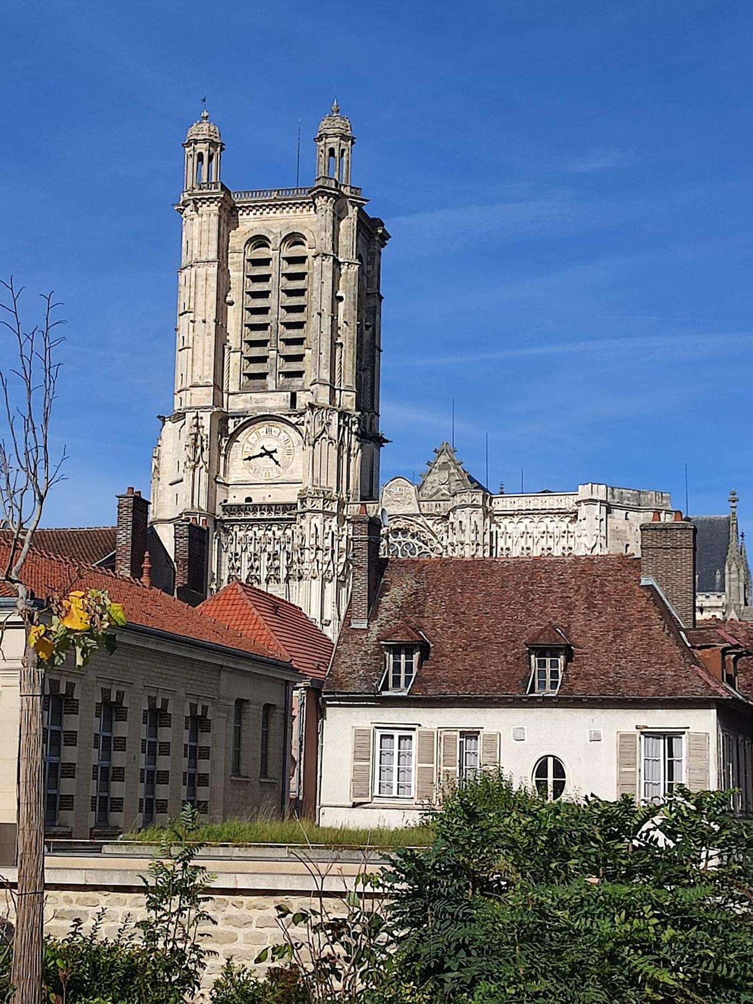 Appartement Cosy Tout Confort Troyes Exterior foto